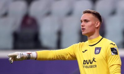 Ronald Koeman Tetapkan Bart Verbruggen Sebagai Kiper Utama Belanda di Euro 2024